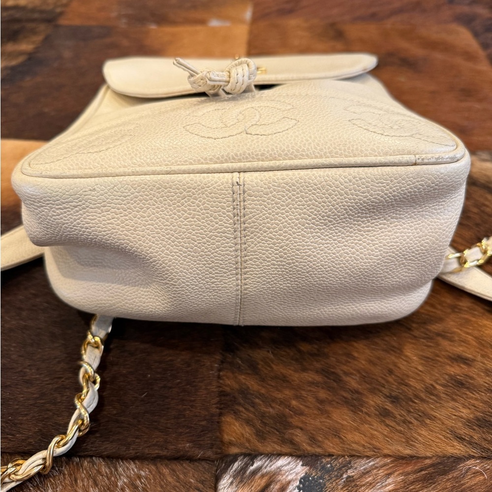 Vintage CHANEL Cream Caviar Triple CC Backpack - Picture 7 of 16